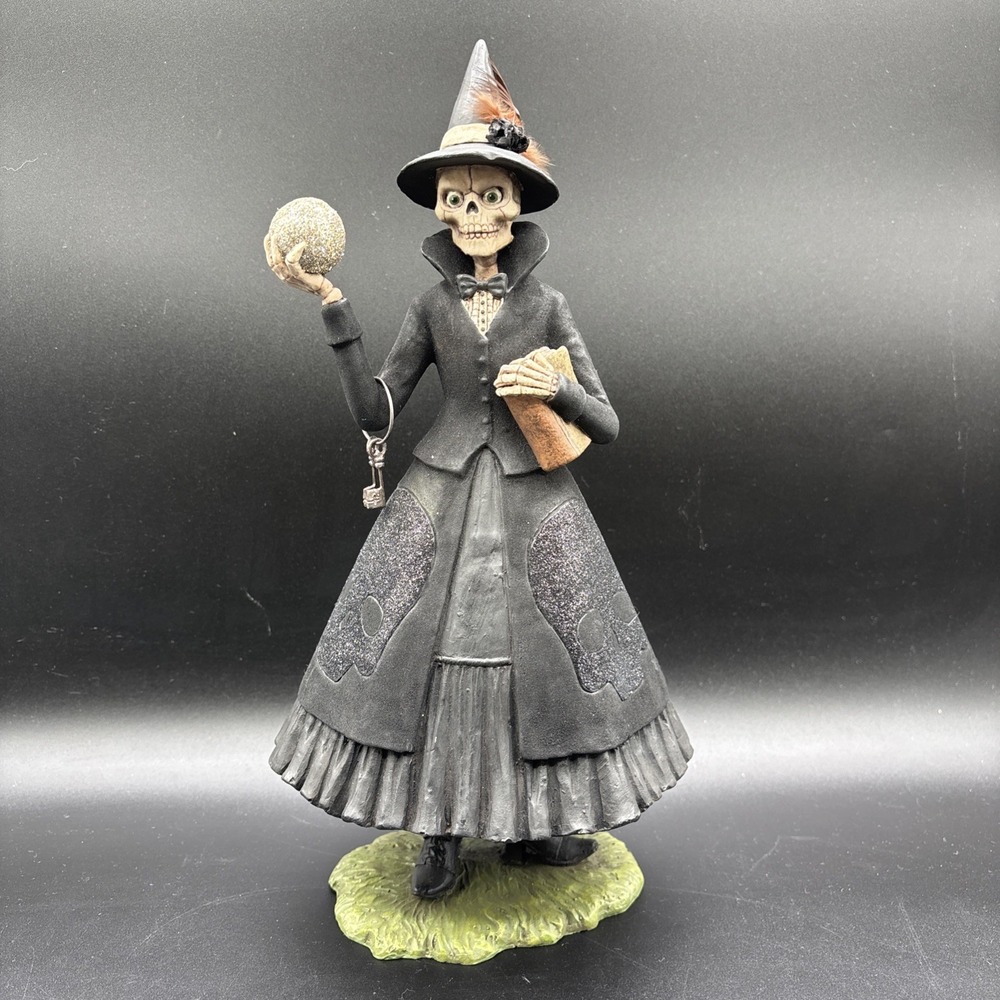 Retired Bethany Lowe Design  "Queen of the Night' " Figurine Skeleton Halloween